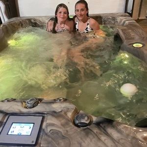 Meet your Posher, Gabriella